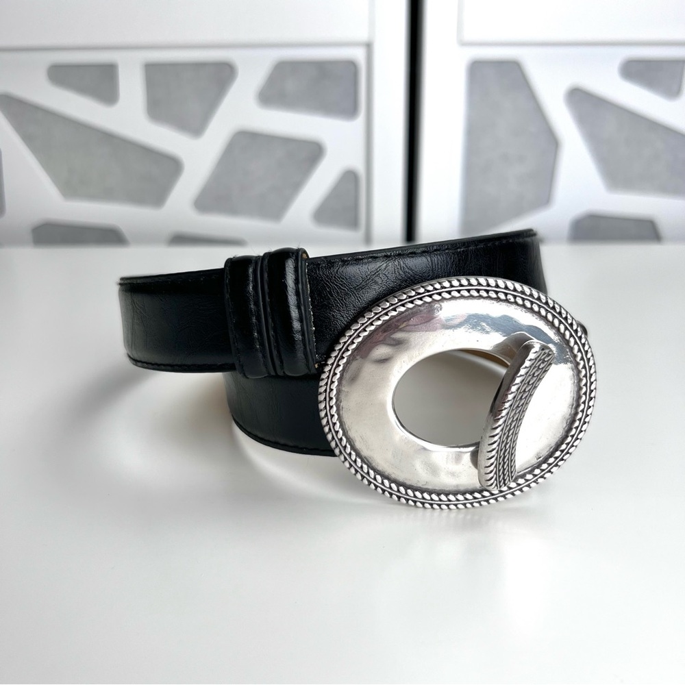 Black Leather Belt Women SM Silvertone Toggle Buckle Eclectic Western Modern